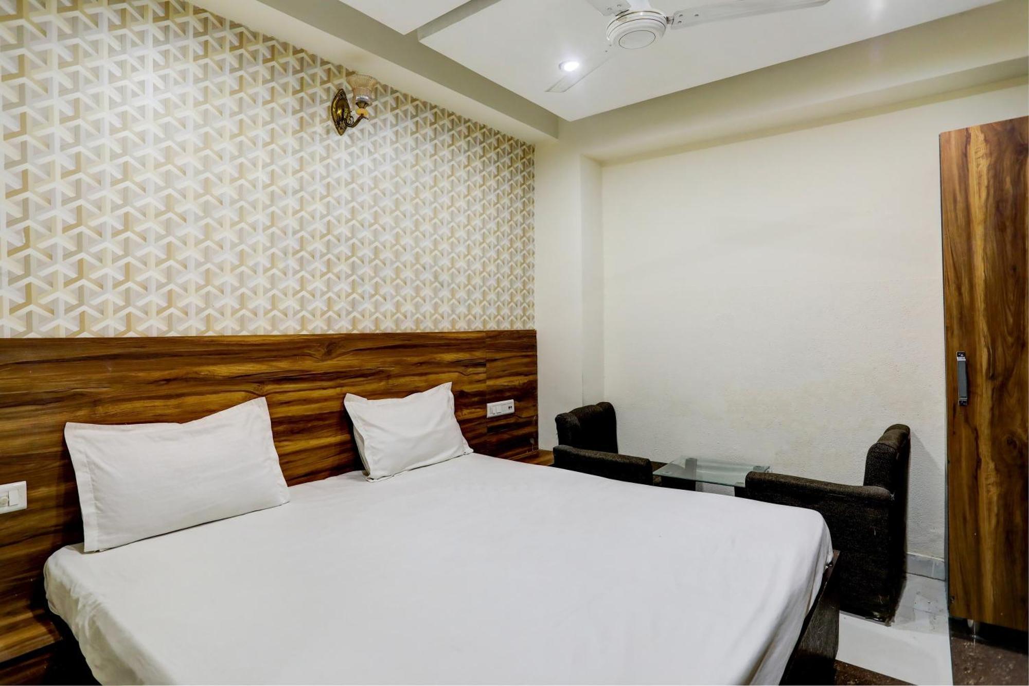 Hotel O Hcn ลูดิฮานา ภายนอก รูปภาพ
