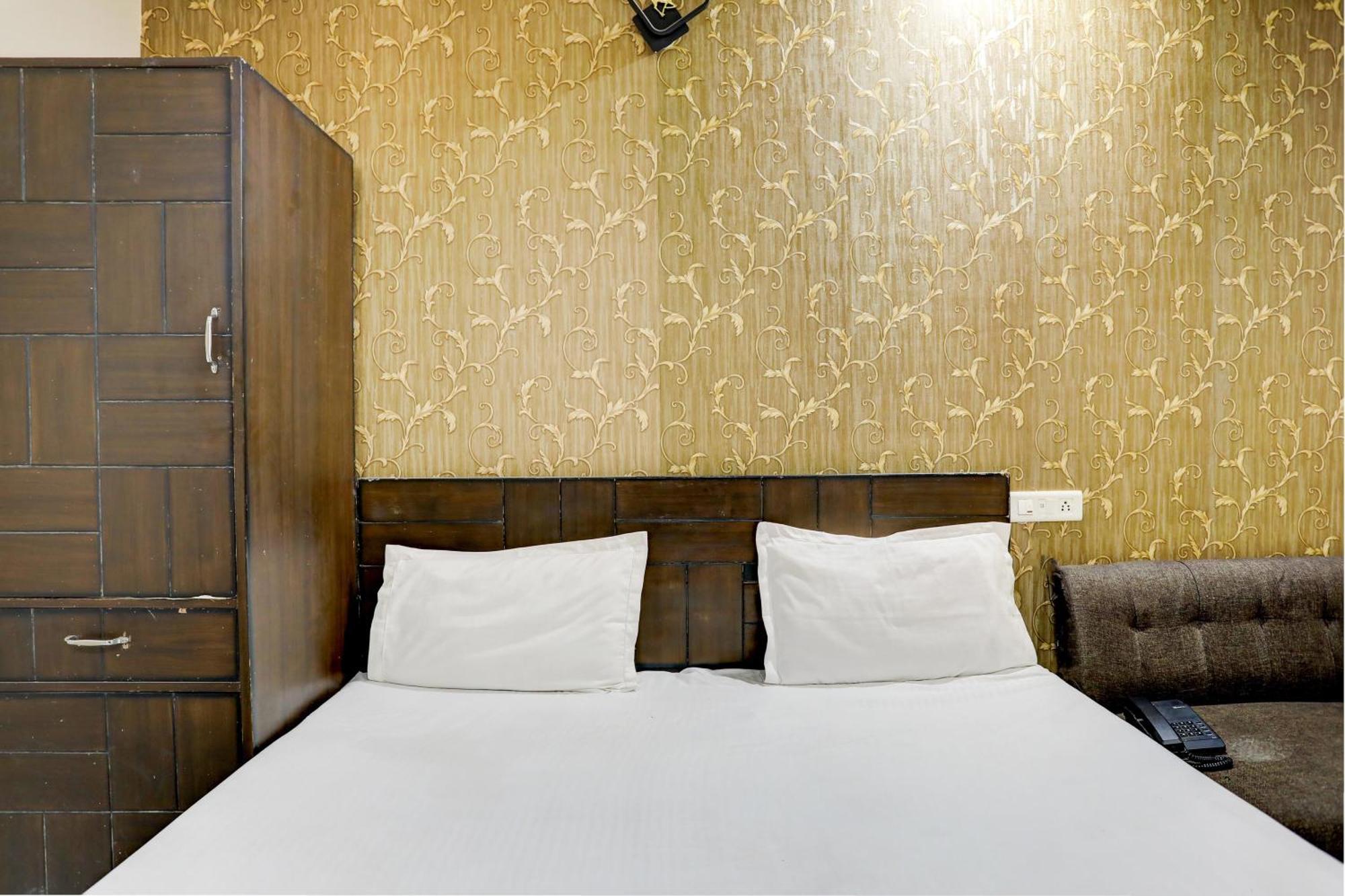 Hotel O Hcn ลูดิฮานา ภายนอก รูปภาพ