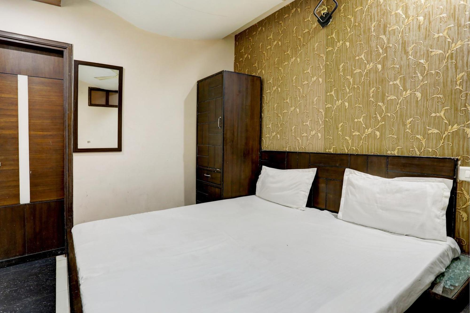 Hotel O Hcn ลูดิฮานา ภายนอก รูปภาพ